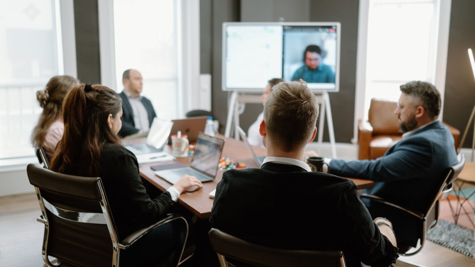 Aligning Sales and Marketing: A Unified Approach to Business Growth